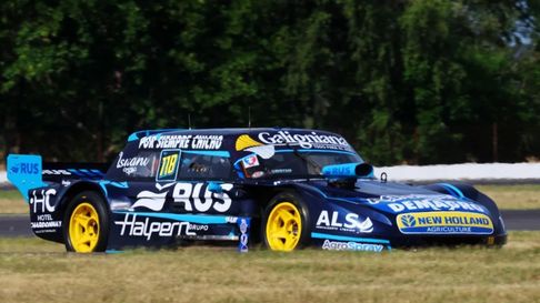 El Ford del mendocino Maggini en acción. El Ford del mendocino Maggini en acción.