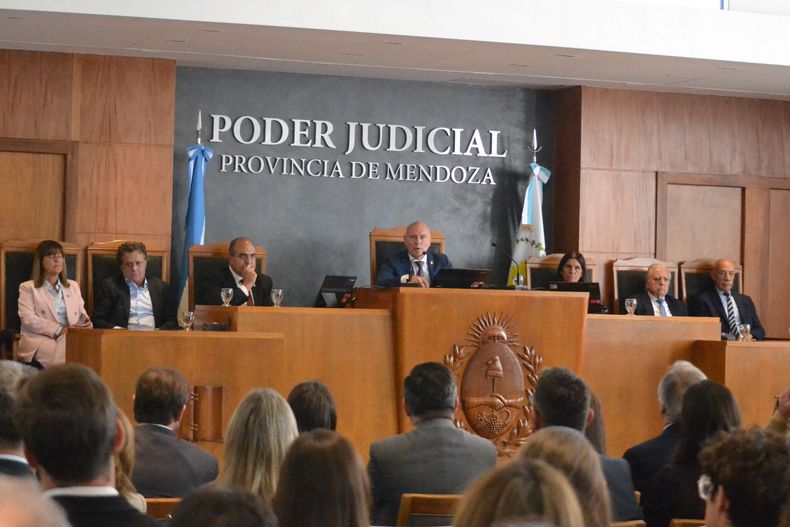 La Acordada N&deg; 32.448 estableci&oacute; el funcionamiento del Poder Judicial en fueros, circunscripciones y autoridades del m&aacute;ximo tribunal.&nbsp;