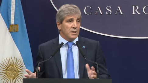 caputo confirmo el fin del cepo cambiario y que el dolar oficial flotara entre $1.000 y $1.400 caputo confirmo el fin del cepo cambiario y que el dolar oficial flotara entre $1.000 y $1.400