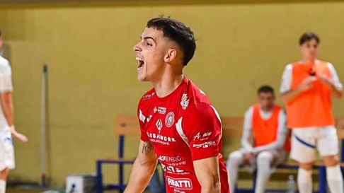 Gonzalo Pires, el mendocino que se luce en el fútbol de salón europeo. Gonzalo Pires, el mendocino que se luce en el fútbol de salón europeo.