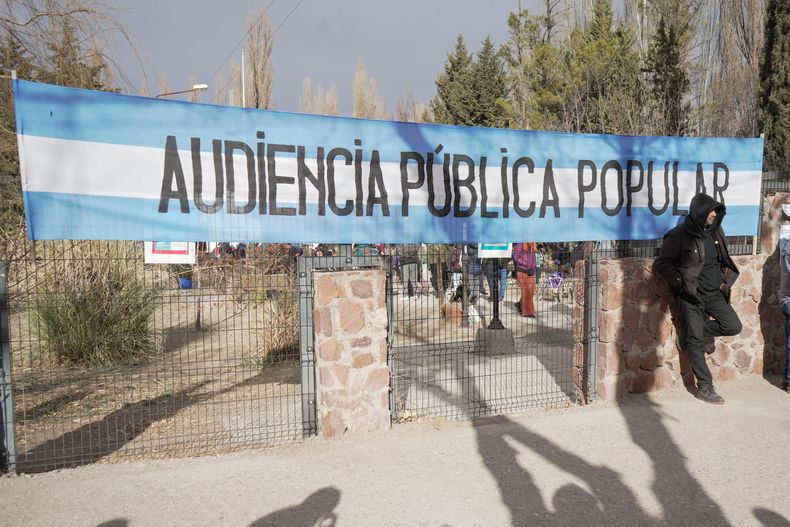 La audiencia popular por San Jorge en Uspallata, autogestiva y con gran fervor popular. La audiencia popular por San Jorge en Uspallata, autogestiva y con gran fervor popular.