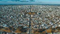 La simetría de las calles de La Plata es uno de sus rasgos distintivos