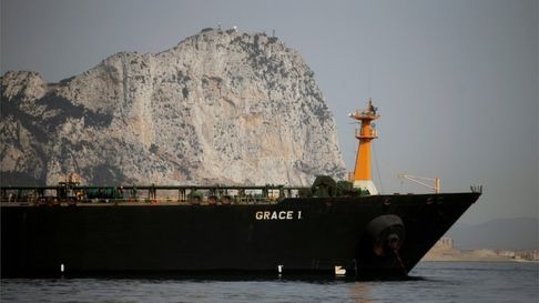 Por el Estrecho de Orumuz circula el 20% del petróleo mundial. Por el Estrecho de Orumuz circula el 20% del petróleo mundial.