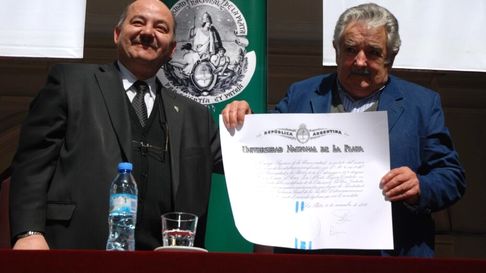 el dia que jose mujica visito la unlp y brindo un discurso para los jovenes el dia que jose mujica visito la unlp y brindo un discurso para los jovenes