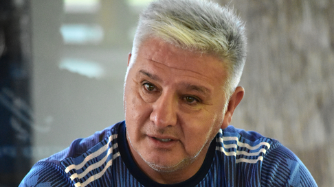 Un entrenador de la Selección argentina de hockey sobre patines dio una charla en Banco Mendoza. Un entrenador de la Selección argentina de hockey sobre patines dio una charla en Banco Mendoza.