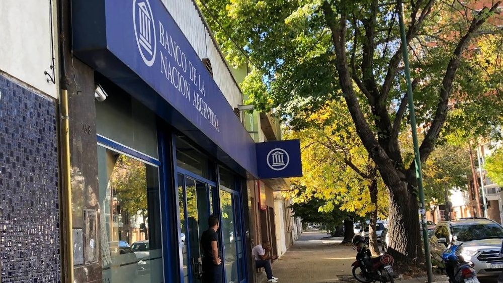 Los bancos permanecerán este jueves en La Plata