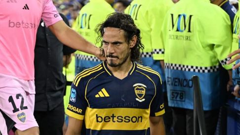Edinson Cavani se resintió de una lesión y no estará en Boca-Gimnasia. Edinson Cavani se resintió de una lesión y no estará en Boca-Gimnasia.