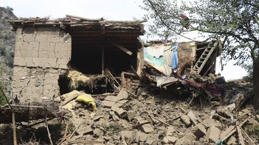 El terremoto en Afganistán dejó cerca de mil víctimas fatales.