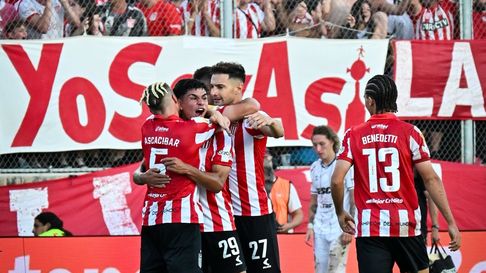 Estudiantes se llevó el Trofeo de Campeones Estudiantes se llevó el Trofeo de Campeones