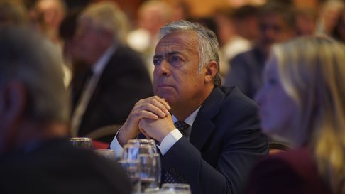 Alfredo Cornejo. Alfredo Cornejo.