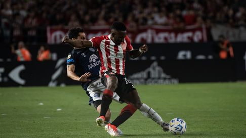 Manyoma es uno de los futbolistas que podrían dejar Estudiantes y abrir cupo Manyoma es uno de los futbolistas que podrían dejar Estudiantes y abrir cupo