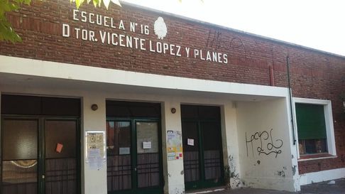 alumnos de la primaria n°16 de la plata denuncian la presencia de ratas en el aula alumnos de la primaria n°16 de la plata denuncian la presencia de ratas en el aula