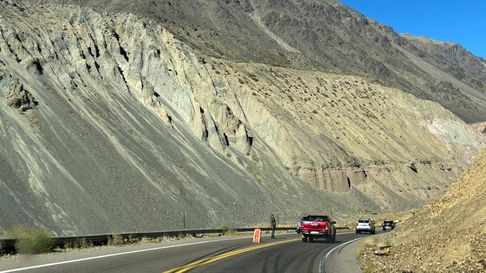 Grave accidente en Uspallata: un motociclista desbarrancó en la Ruta 7 Grave accidente en Uspallata: un motociclista desbarrancó en la Ruta 7