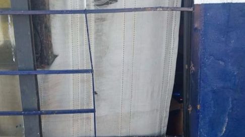 Los malvivientes forzaron una reja para ingresar al club de La Plata Los malvivientes forzaron una reja para ingresar al club de La Plata