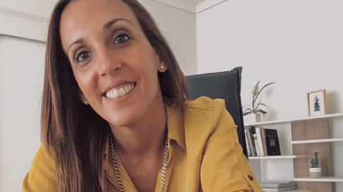 Agustina Cosachov. Agustina Cosachov.