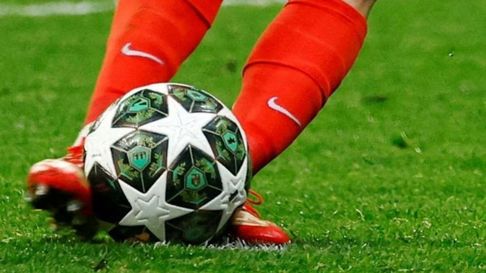 El supuesto doble toque de Julián Álvarez. El supuesto doble toque de Julián Álvarez.