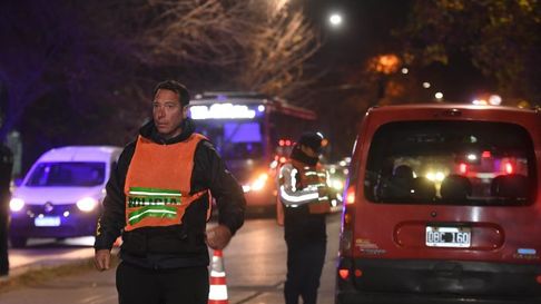 operativos policiales: mas de una veintena de aprehendidos en el barrio santa ana y en la localidad de palmira operativos policiales: mas de una veintena de aprehendidos en el barrio santa ana y en la localidad de palmira