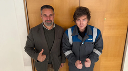 Javier Milei y Santiago Abascal. Javier Milei y Santiago Abascal.