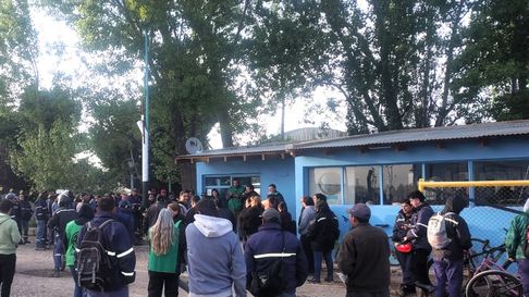 ate malargüe continua su lucha por incrementar los salarios de los municipales ate malargüe continua su lucha por incrementar los salarios de los municipales