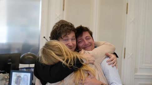 Javier Milei, su hermana, y Santiago Caputo, el triángulo de hierro que comanda el Ejecutivo. Javier Milei, su hermana, y Santiago Caputo, el triángulo de hierro que comanda el Ejecutivo.