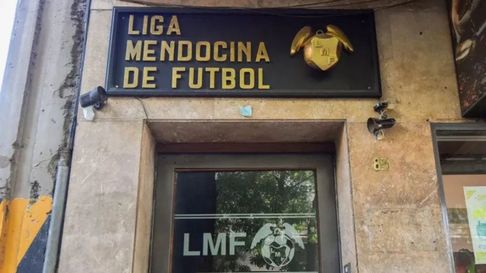 La Liga Mendocina se desvinculo de la suspensión de la final femenina. La Liga Mendocina se desvinculo de la suspensión de la final femenina.