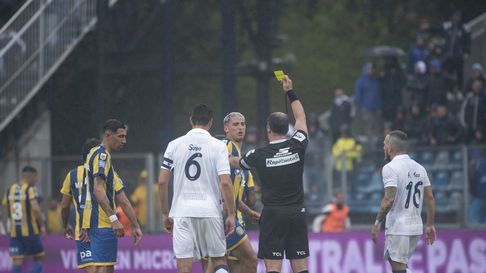 Gimnasia Alerta: Gastón Suso podría perderse el clásico si es amonestado en el Estadio Juan Carmelo Zerillo Gimnasia Alerta: Gastón Suso podría perderse el clásico si es amonestado en el Estadio Juan Carmelo Zerillo