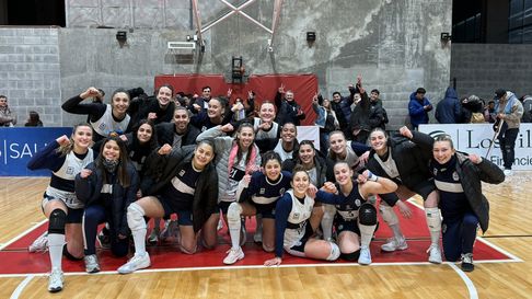 Las Lobas vencieron a Estudiantes y clasificaron primeras a las semifinales de la Copa Metropolitana Las Lobas vencieron a Estudiantes y clasificaron primeras a las semifinales de la Copa Metropolitana