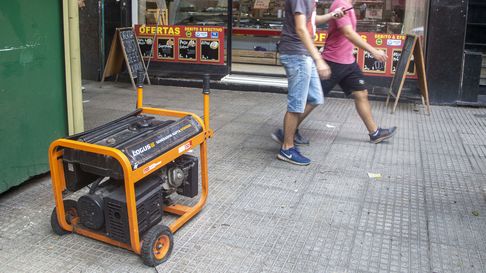 ola de calor: cuatro provincias del centro y el norte del pais sufren cortes de luz masivos ola de calor: cuatro provincias del centro y el norte del pais sufren cortes de luz masivos
