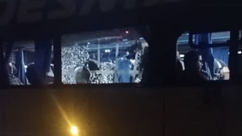 Imagen del colectivo atacado en Salto de las Rosas. Imagen del colectivo atacado en Salto de las Rosas.