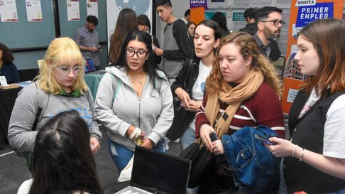 la facultad de ciencias economicas tuvo su expo empleo la facultad de ciencias economicas tuvo su expo empleo