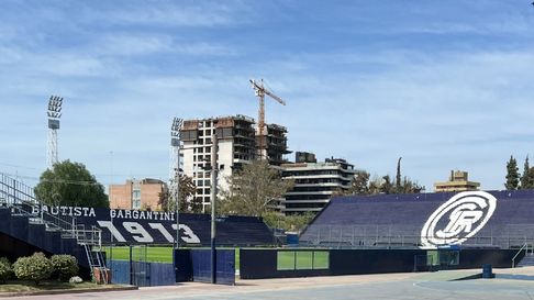 Independiente Rivadavia se muda al Malvinas. Independiente Rivadavia se muda al Malvinas.