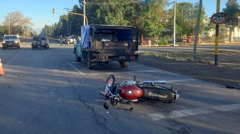 Choque entre una moto y una camioneta en Lavalle Choque entre una moto y una camioneta en Lavalle