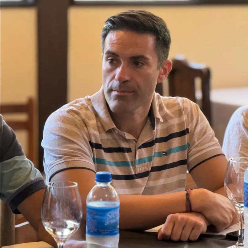 Adrián Reche, concejal radical en San Rafael, se reunió con Luis Petri el fin de semana. 