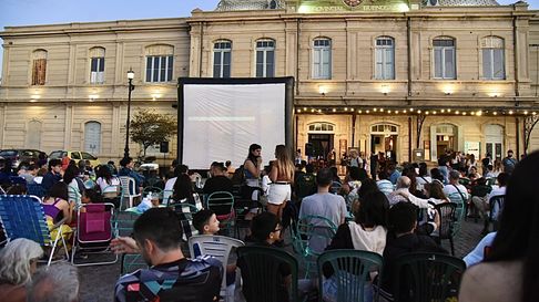 Centro Cultural Estación Provincial Meridiano V Centro Cultural Estación Provincial Meridiano V