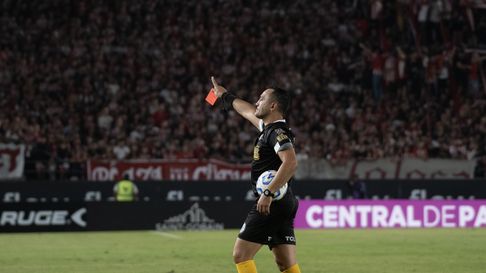 las duras sanciones a estudiantes tras el partido ante newells las duras sanciones a estudiantes tras el partido ante newells