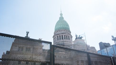 Superacción adentro y afuera de Diputados Superacción adentro y afuera de Diputados