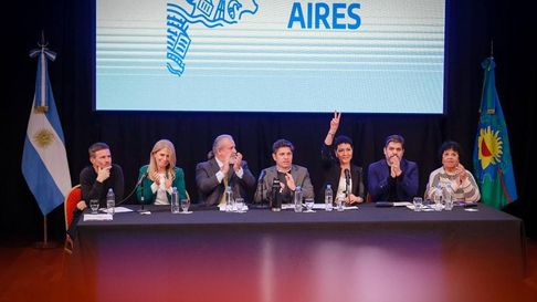 axel kicillof y mayra mendoza tuvieron la foto de unidad en quilmes axel kicillof y mayra mendoza tuvieron la foto de unidad en quilmes