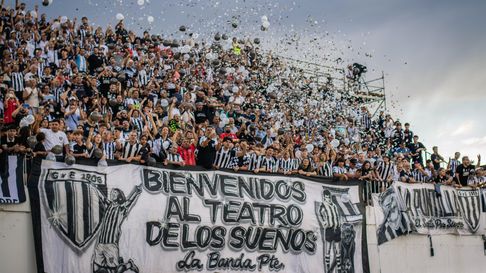 Gimnasia escuchó a sus hinchas. Gimnasia escuchó a sus hinchas.