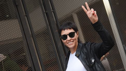 Mayra Mendoza, una que deja su cargo Mayra Mendoza, una que deja su cargo