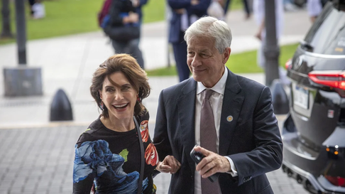 alfombra roja para el jp morgan en la previa de las elecciones y en plena negociacion por minerales criticos alfombra roja para el jp morgan en la previa de las elecciones y en plena negociacion por minerales criticos