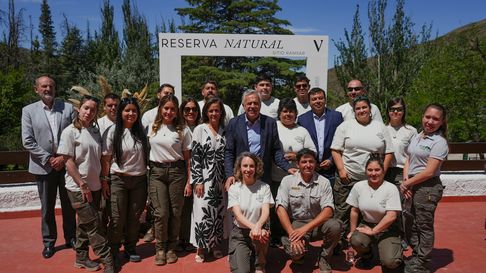 Alfredo Cornejo abogó por la privatización de las reservas naturales. Alfredo Cornejo abogó por la privatización de las reservas naturales.