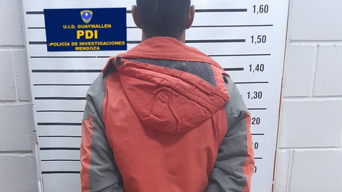 fuga en la comisaria: recapturan a otro de los tres profugos que se escaparon por un boquete en guaymallen fuga en la comisaria: recapturan a otro de los tres profugos que se escaparon por un boquete en guaymallen