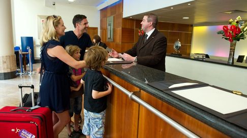 Desde el el sector hotelero destacan la importancia de capacitar al capital humano del sector turístico para mejorar la experiencia del visitant. Desde el el sector hotelero destacan la importancia de capacitar al capital humano del sector turístico para mejorar la experiencia del visitant.