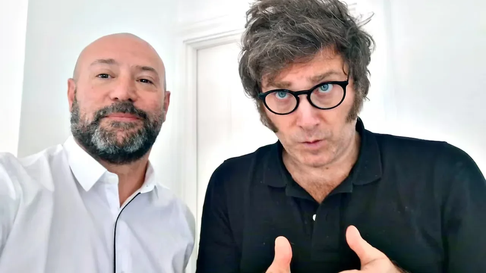 Diego Spagnuolo defendió su inocencia y se negó a responder preguntas. Diego Spagnuolo defendió su inocencia y se negó a responder preguntas.