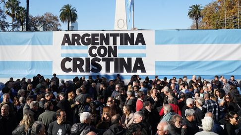 Plaza de mayo. Plaza de mayo.