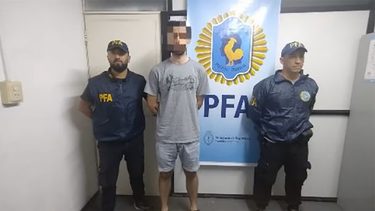 Un hombre se hizo pasar por abogado y estafó por sumas millonarias a varias personas.