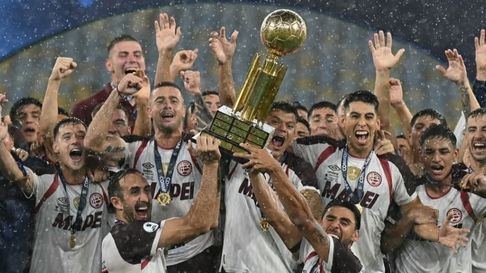 el particular festejo de un ex gimnasia en la consagracion de lanus el particular festejo de un ex gimnasia en la consagracion de lanus