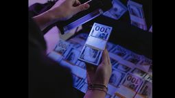 Hasta 10.00 dólares podrán ingresarse o egresarse del país sin ser declarados. En caso de montos mayores, los viajeros deberán completar los formularios de ARCA.