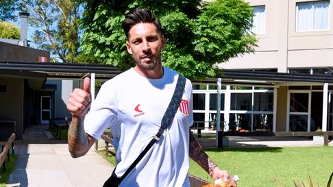 Tras la práctica Estudiantes partió rumbo a Mendoza Tras la práctica Estudiantes partió rumbo a Mendoza