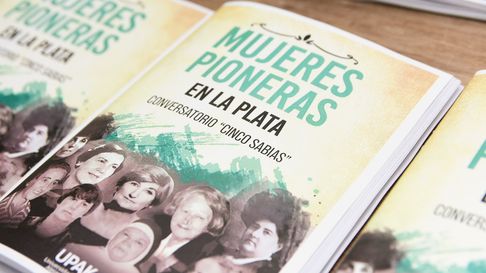 Mujeres pioneras de La Plata es un proyecto de Cinco Sabias Mujeres pioneras de La Plata es un proyecto de Cinco Sabias